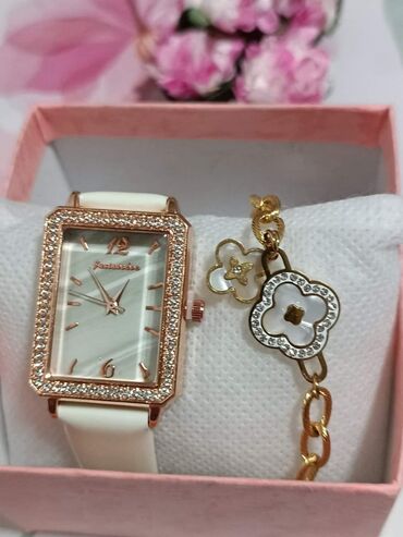 Ručni satovi: Setovi ❤ 
❤ Sat sa narukvicom ❤ 
❤ 2400 din ❤ — 26