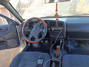 Volkswagen: Volkswagen Passat: 1994 г., 2 л, Механика, Бензин, Универсал — 1