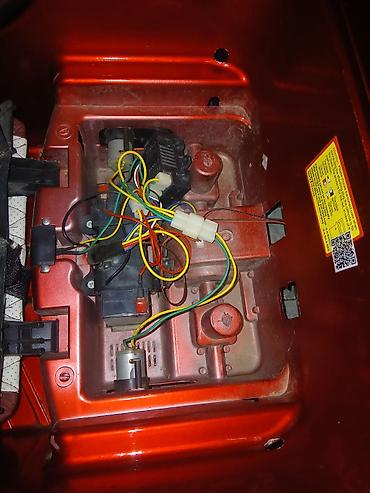 Uşaq üçün elektrik maşınları: Uşaq üçün elektrikli minik maşını – kabriolet tipli, metalik qırmızı — 6