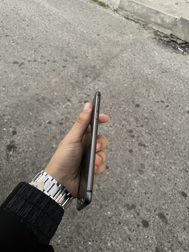 Apple iPhone: IPhone 8 Plus, 64 GB, Qara, Barmaq izi — 4