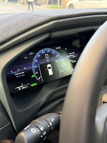 бешка: Toyota RAV4: 2023 г., 2.5 л, Автомат, Гибрид, Кроссовер — 5