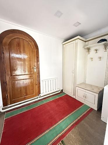 көк жар дом: 4 бөлмө, 150 м², Бишкек, Көк-Жар ж/м Менчик ээси — 6