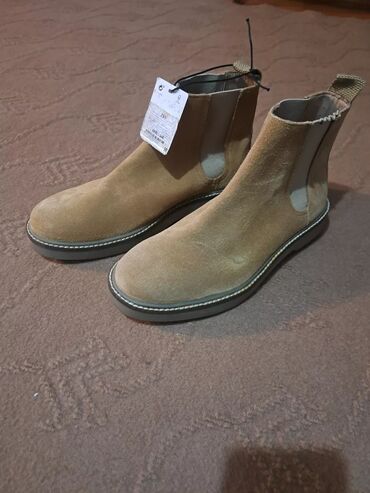 Другая мужская обувь: Замшевые челси ZARA, мужские - Размер: 41 (указан на подошве) - — 8