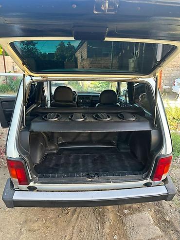 ravon r4 lizing: VAZ (LADA) 4x4 Niva: 1.7 l | 2012 il 240000 km Ofrouder/SUV — 4