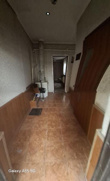 3 room: Сдаётся дом с отдельной кухней и тримя комнатами. Планировка: - — 2