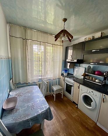 104: 3 комнаты, 58 м², 8 мкр 104 серия, 4 этаж — 3