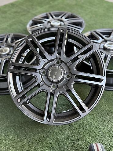 vossen diska 13: Литые Диски R 13 Комплект, отверстий - 4, Б/у — 3