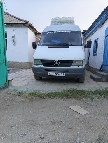 пенообразователь купить в бишкеке: Белый фургон Mercedes-Benz Sprinter, Грузоперевозки Бишкек-Талас