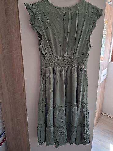 braon baletanke: Haljina Just Woman – maslinasto zelena, veličina L/XL - Dužina: midi — 7