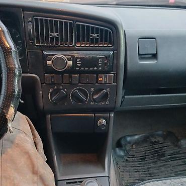 Volkswagen: Volkswagen Passat: 1988 г., 1.8 л, Механика, Бензин, Седан — 11