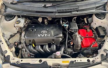 химия авто: Toyota Ist: 2002 г., 1.5 л, Автомат, Бензин, Хэтчбэк — 7