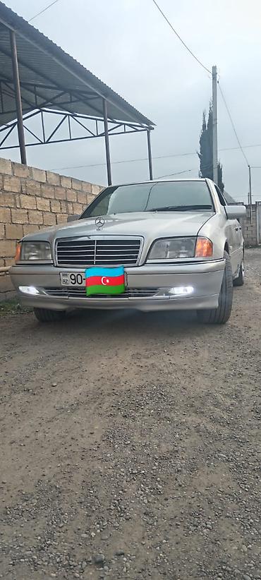 mercedes rolu: Mercedes-Benz : 2.2 l | 1995 il Sedan — 5