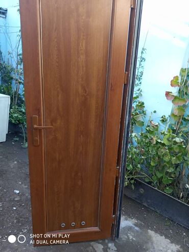 plastik qapi: İşlənmiş Plastik qapı 80x205 sm Ödənişli çatdırılma