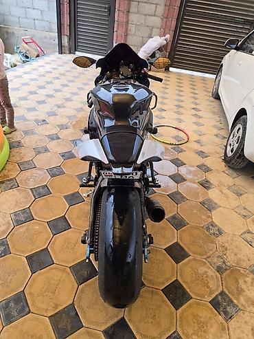 yamaha yzf: Yamaha YZF‑R1 
год 2017
13000 км 
нет обмена — 5
