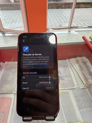 Apple iPhone: IPhone 11, Qırmızı — 6