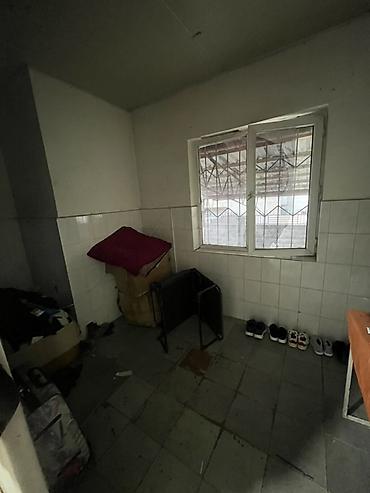 по низу рынка: Сдается в аренду торговое помещение пол магазина,адрес:рынок Орто — 4
