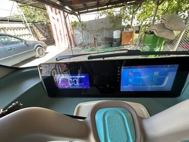 Другие автомобили: Электрический трехколесный автомобиль, представленный в белом цвете с — 8