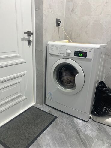 стиральная машина автомат продажа: Стиральная машина Indesit, Б/у, Автоматические