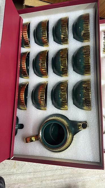 Наборы посуды: Чайные наборы из тонкого фарфора в подарочных боксах. Варианты: - — 14