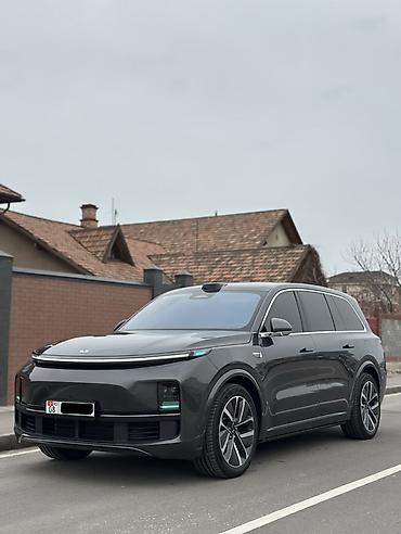 Lixiang: Lixiang L9: 2024 г., Автомат, Гибрид, Фастбек — 1