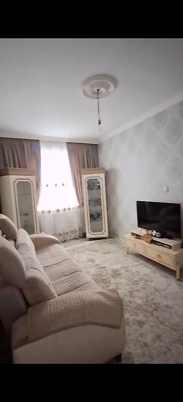 göygöl ev satılır: 3 otaqlı, 1 kv. m, Kredit var, Yeni təmirli — 1