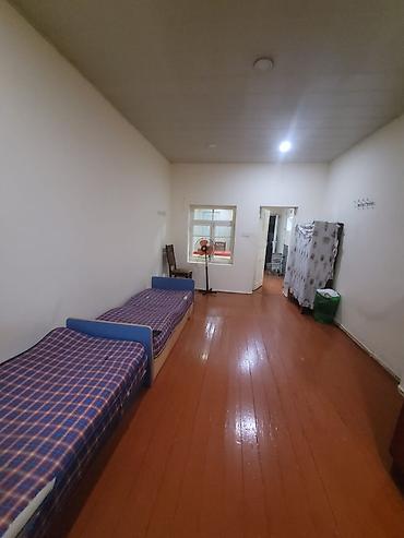 Аренда квартир: Kirayə: 2 otaqlı mənzil (mətbəxli) Plan: - Geniş, uzunsov qonaq/yataq — 2
