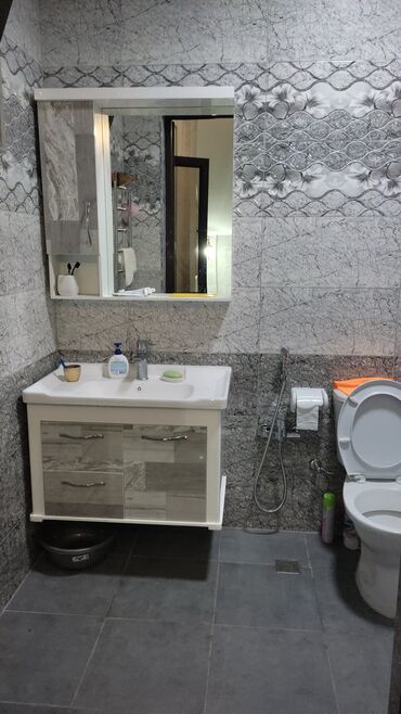 Günlük kirayə evlər: Gunluk kiraye verilir. Geniş həyət sahəsi və iki mərtəbəli müasir — 11