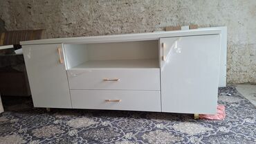 купить складной стол на кухню: Телевизордун шкаф жана стенди, Жаңы, Полго орнотулма, ЛДСП, Өзү алып кетүү, түсү - Ак