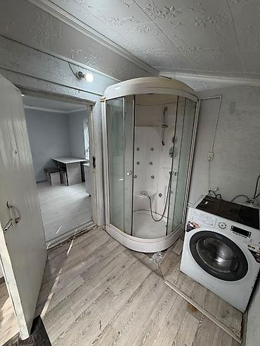 ош квартира суточный: 35 м², 3 комнаты, Дордой-2 ж/м, Семейным — 1