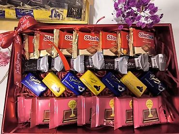 Hədiyyələr: Hədiyyə qutuları və tematik setlər - Şirniyyat qutuları: Bölməli — 45