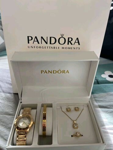 набор пандора: Подарочный набор Pandora — коллекция украшений в едином стиле. В