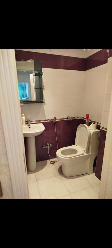 Otaqların satışı: Xalqlar Dostlugu metrosunun yaxinliginda 19/18-də yelçəkən 3otaqli iki — 15