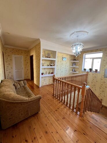 Həyət evləri və villaların satışı: Bakıxanov qəs. 4 otaqlı, 200 kv. m, Orta təmir — 19