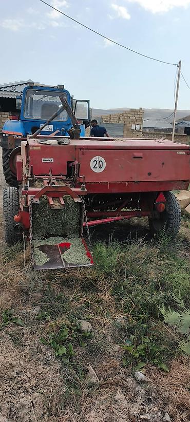 traktor mtz 80: Mavi traktor + pres yığan qoşqu - Güclü təkərli traktor, kabinli, ön — 5