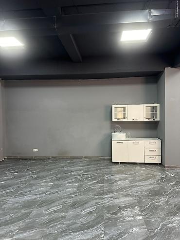 Коммерческая недвижимость: Продажа офисов 192 м², С ремонтом, Многоэтажное здание, 2 этаж — 8