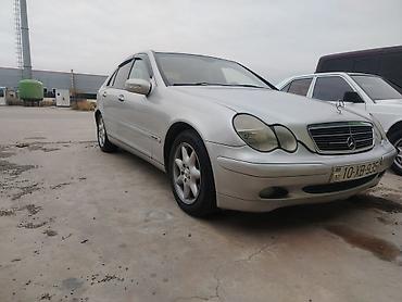 mercedes cl220: Mercedes-Benz E 220: 2.2 l | 2001 il Sedan — 3