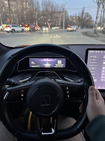 Zeekr: Zeekr 001: | 2023 г. Седан — 11