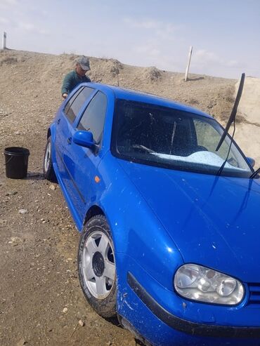 купить авто в кредит без первоначального взноса: Volkswagen Golf: 1998 г., 1.6 л, Автомат, Бензин, Хэтчбэк