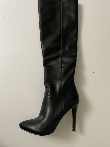 обувь женская деми: Сапоги, 37.5, цвет - Черный