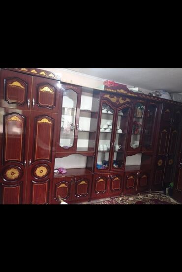 продать грецкие орехи: Гарнитур для зала, Шкаф, Дерево