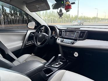 раф: Toyota RAV4: 2018 г., 2.5 л, Автомат, Бензин, Кроссовер — 10