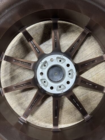 Диски: Литые Диски R 20 Комплект, отверстий - 5, Б/у — 10