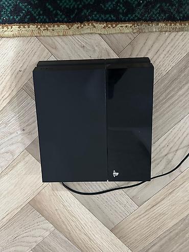 ps4 pro продам: Игровая консоль Sony PlayStation 4 (оригинальная версия, CUH-10xx) — 4