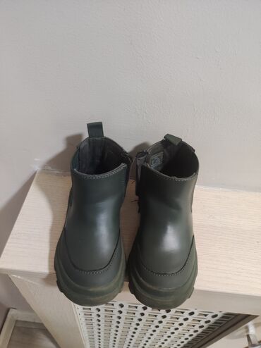 обувь зара: Детские ботинки, 21 размер ZARA kids
Идеальное состояние, ЭКО кожа