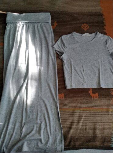 prsluk s: H&M, Set: T-shirt, Skirt, 158-164