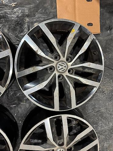 гольф диски: Литые Диски R 17 Volkswagen, Комплект, отверстий - 5, Б/у — 5
