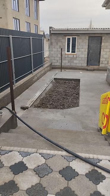 Продажа коттеджей и домов: Продаётся жилой дом с благоустроенным двором. дом 130 м. кв. 4 сотый — 2