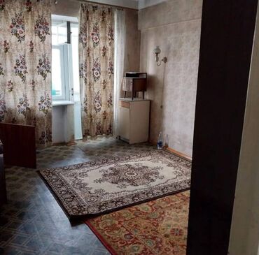 срочно продаю дом район пишпек: 2 бөлмө, 52 кв. м, Жеке план, 3 кабат, Косметикалык ремонт