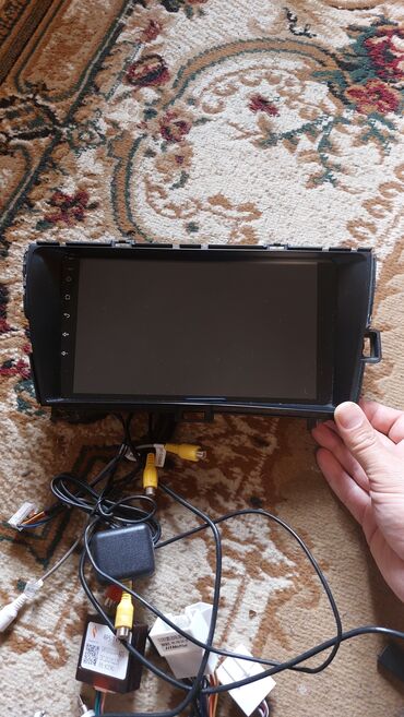 Monitorlar: Tayota Prius 30 kuzanin Android manitoru arxasi özu soyudanandi jbl