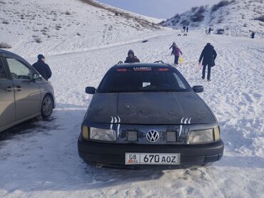 каропка пасат б3: Volkswagen Passat: 1988 г., 1.8 л, Механика, Бензин, Универсал